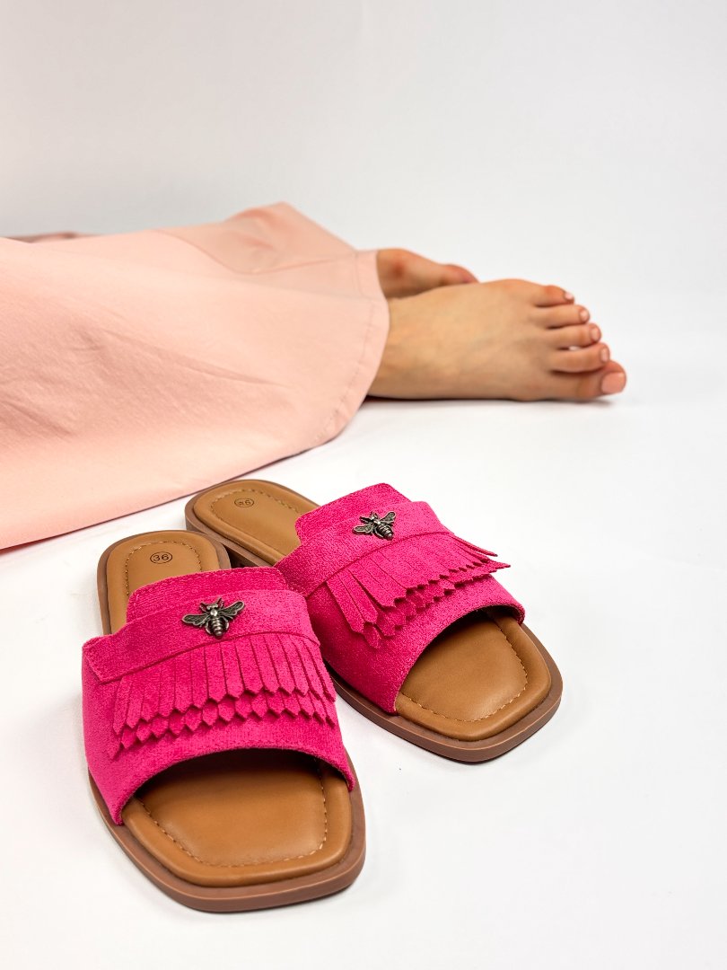 Papuci fucsia cu franjuri și albină decorativă - 5