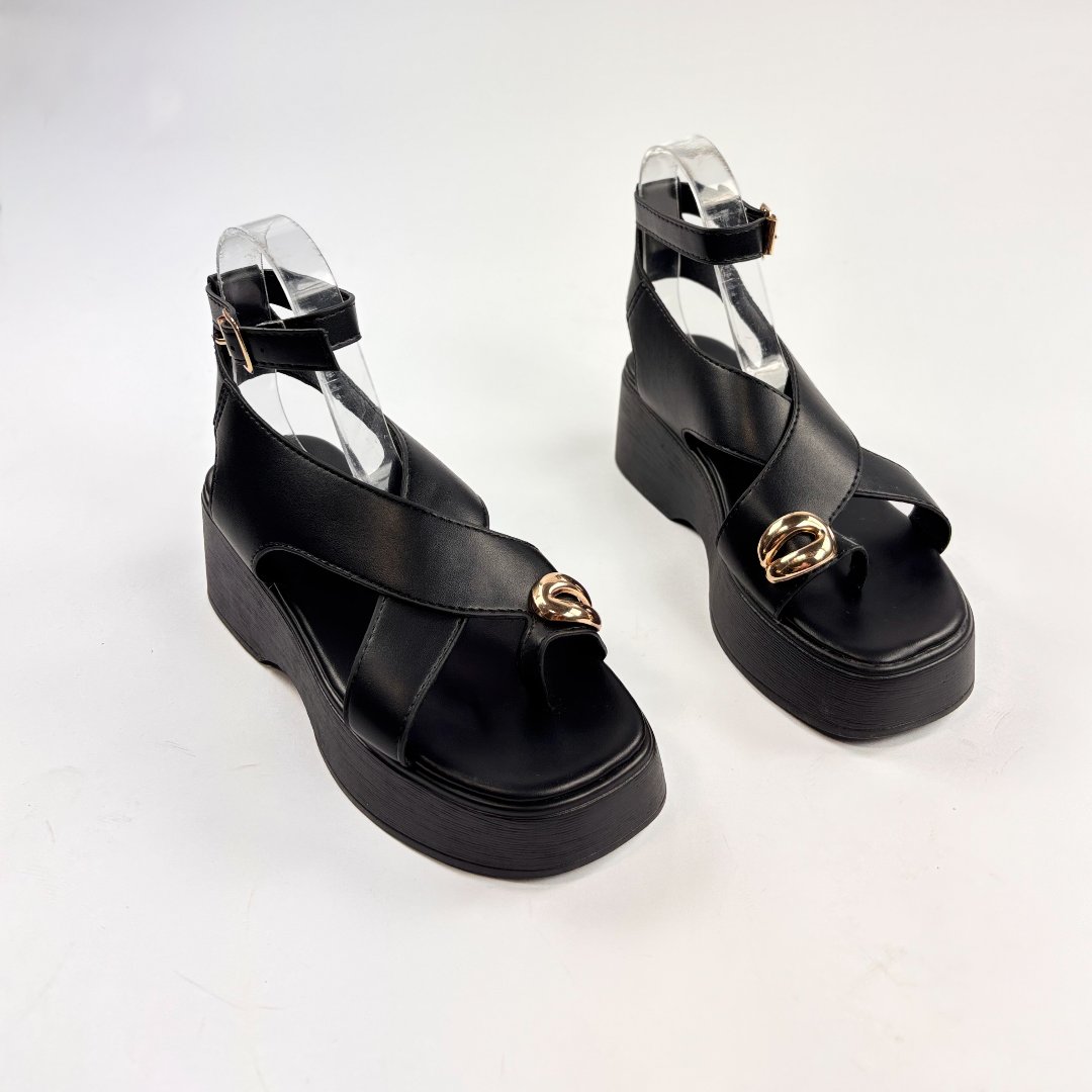 Sandale Negre cu Platformă de 5cm și Accesoriu Auriu la Deget - 5